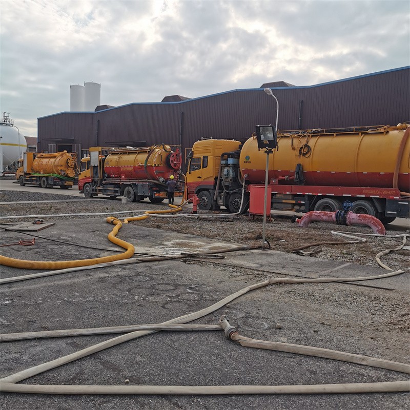 廉江污水池清理